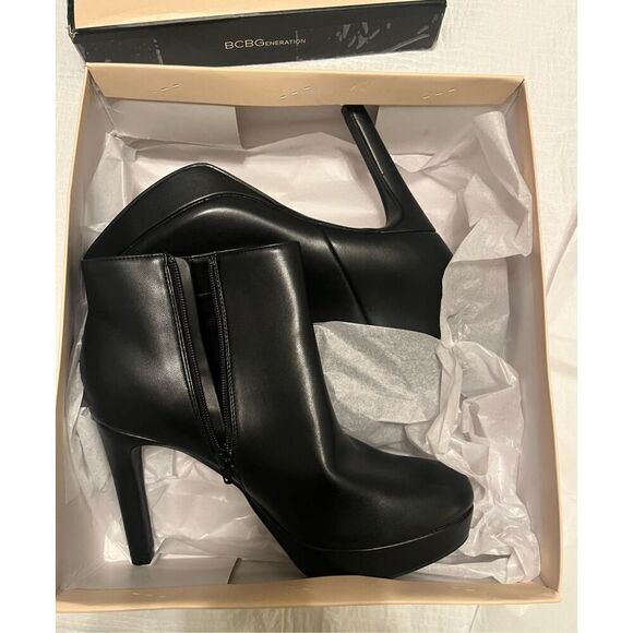 BCBGeneration Jeanne Platform Bootie NEW NIB - Picture 4 of 8